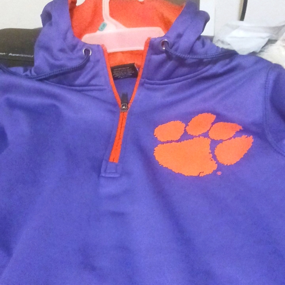 Clemson University Hoodie jacket. Boys size small.